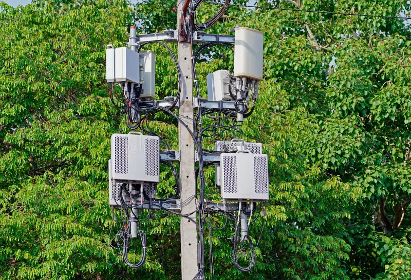 N-Type to SMA adapter used in 5G testing and industrial IoT cabinet