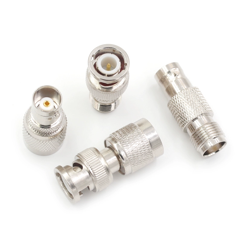 A BNC to TNC adapter, highlighting the difference between the BNC bayonet lock and the TNC threaded connector