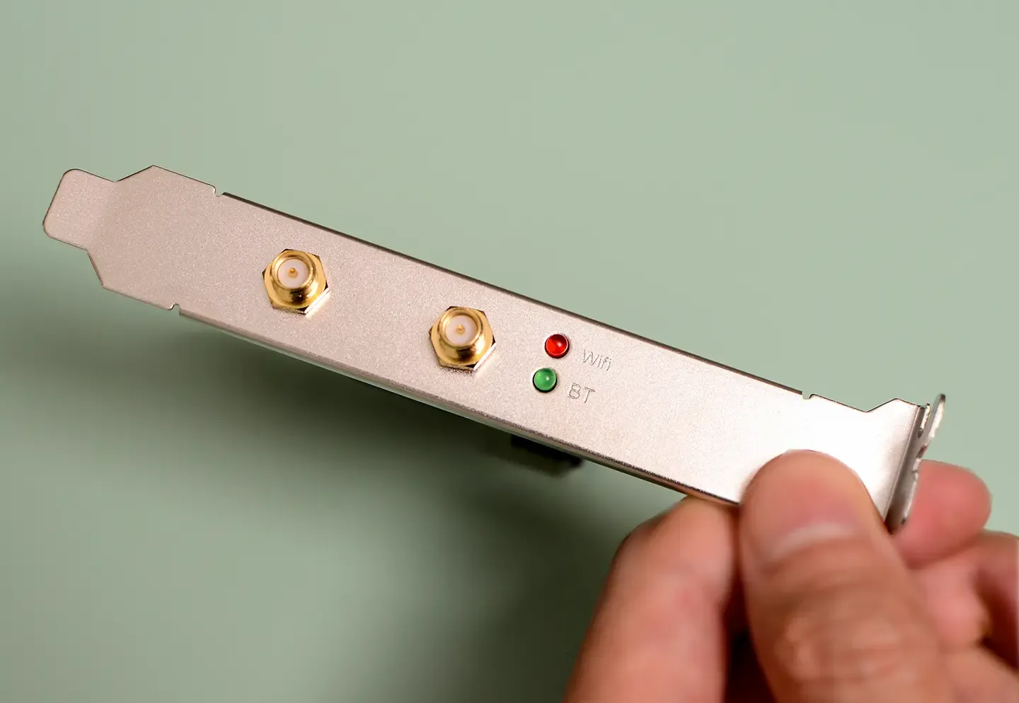 SMA male to female adapters used in WiFi and LTE antenna systems SMA male to female adapters used in WiFi and LTE antenna systems