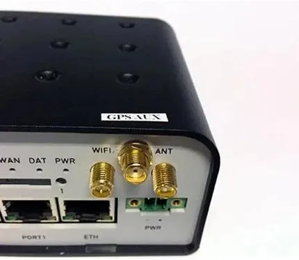 Visual guide for identifying an SMA Male connector