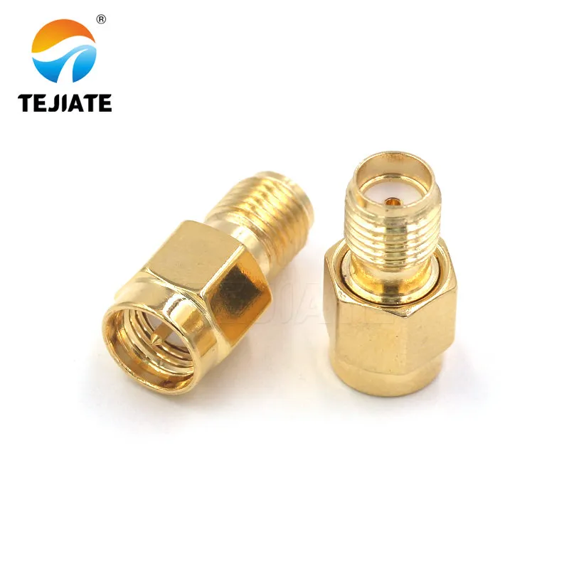 SMA female right-angle connector for compact layouts