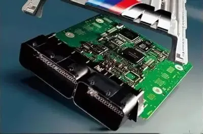 Schematic of a well-protected CAN interface module operating stably within an automotive ECU. Schematic of a well-protected CAN interface module operating stably within an automotive ECU.