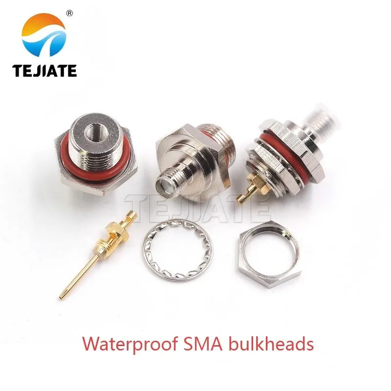 Waterproof SMA bulkhead connector for outdoor and automotive applications