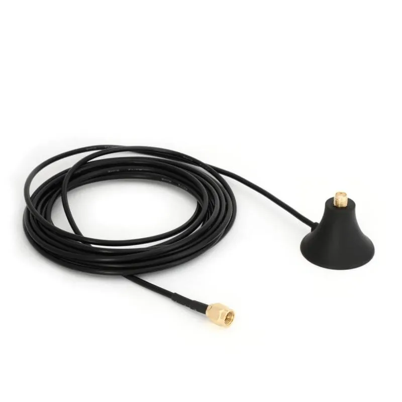 A schematic diagram showing the differential impact of extending cable length on signal range and performance at different frequencies (2.4GHz, 5GHz, 6GHz). A schematic diagram showing the differential impact of extending cable length on signal range and performance at different frequencies (2.4GHz, 5GHz, 6GHz).