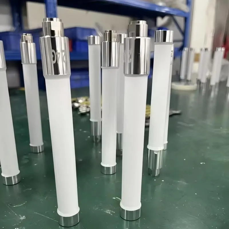 Illustration of a field-ready mast mount antenna kit and purchase order checklist. Illustration of a field-ready mast mount antenna kit and purchase order checklist.