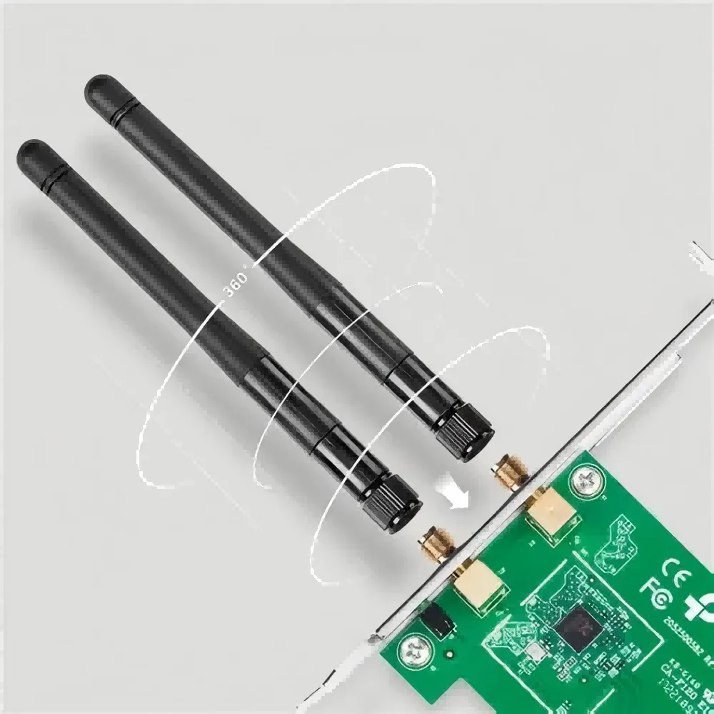 Close-up product photo of a rubber duck antenna with a rotatable connector base Close-up product photo of a rubber duck antenna with a rotatable connector base