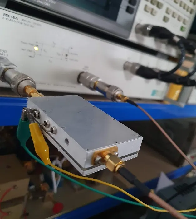 Conceptual image illustrating that an SMA RF cable is often an overlooked component in system design, entering a project quietly. Conceptual image illustrating that an SMA RF cable is often an overlooked component in system design, entering a project quietly.