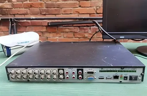 A conceptual diagram showing how a seemingly functional video system (camera, recorder, display) can experience gradual picture degradation—softened edges, brief dropouts—due to cables operating at the margin of their performance. A conceptual diagram showing how a seemingly functional video system (camera, recorder, display) can experience gradual picture degradation—softened edges, brief dropouts—due to cables operating at the margin of their performance.