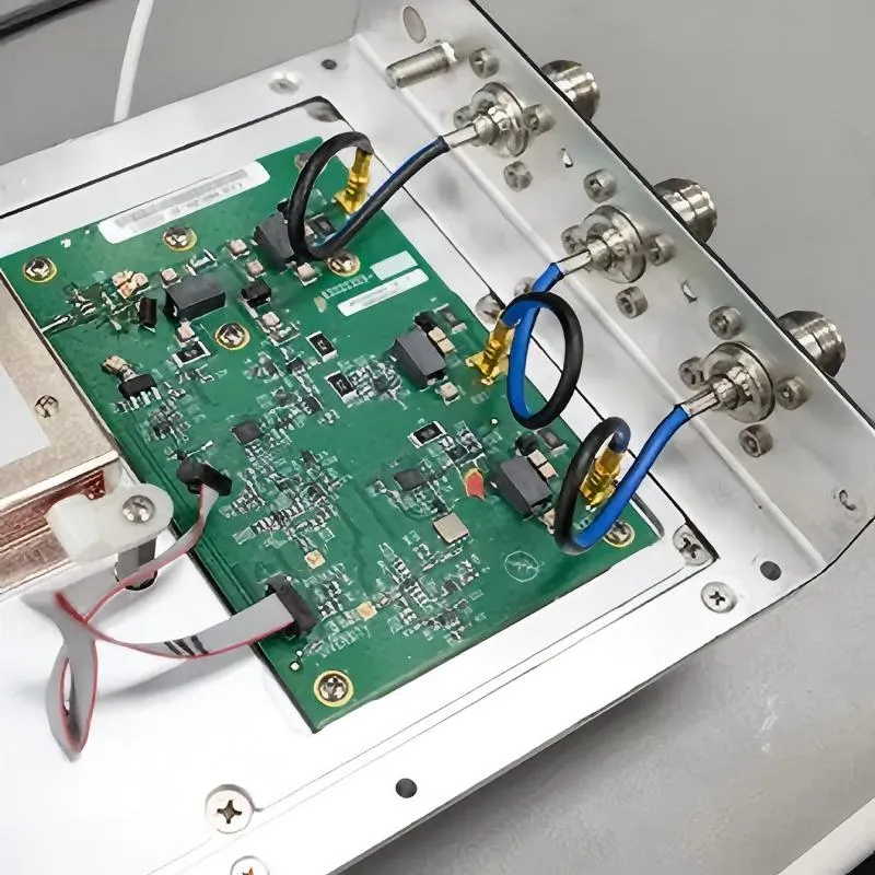 Illustration showing proper vs. improper cable bending near the connector, highlighting the critical zone Illustration showing proper vs. improper cable bending near the connector, highlighting the critical zone