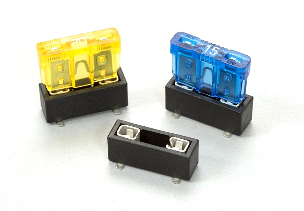 Panel mount fuse holders with screw cap and cartridge fuse installation options Panel mount fuse holders with screw cap and cartridge fuse installation options
