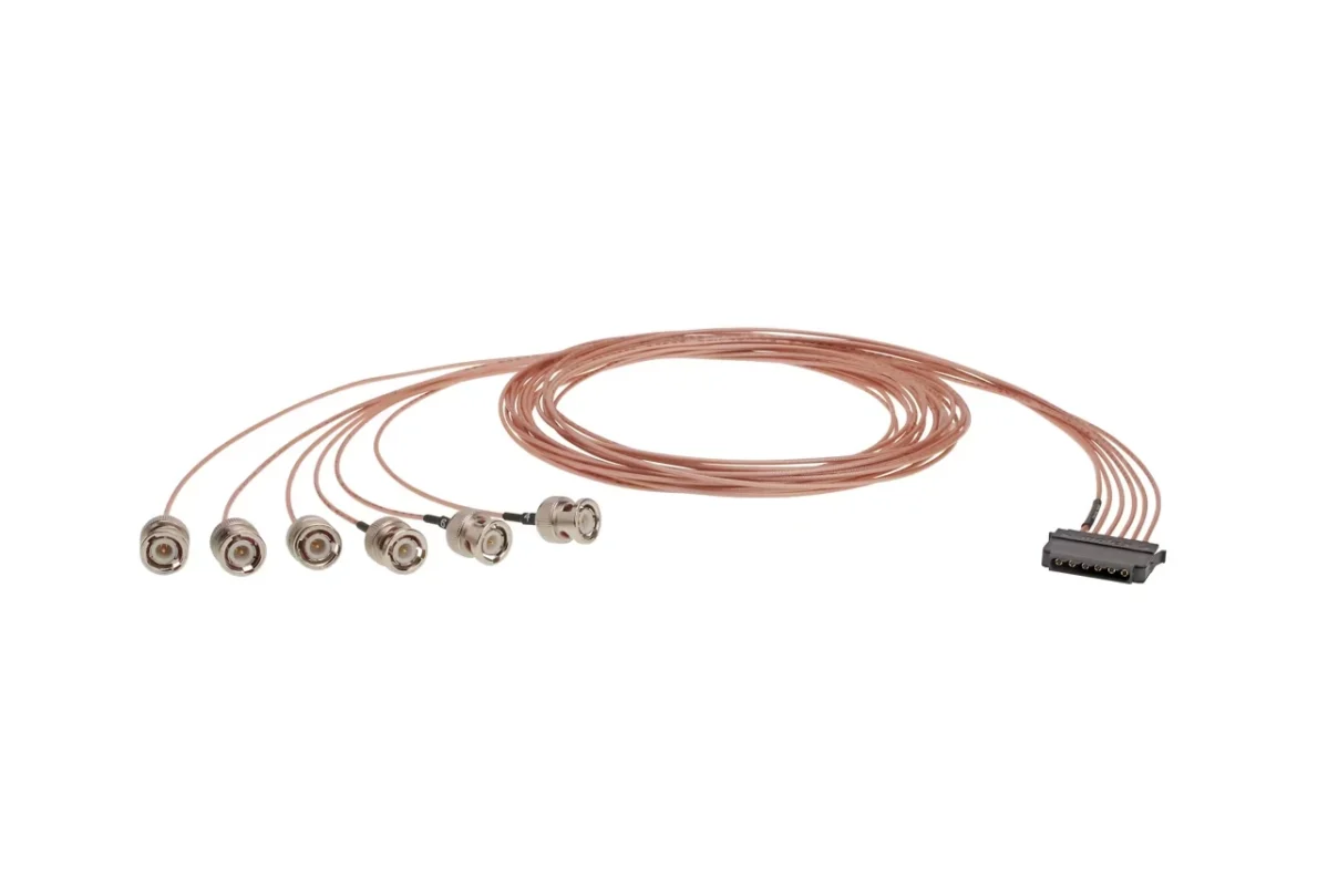 Multi channel RF test cable assembly for laboratory measurement applications Multi channel RF test cable assembly for laboratory measurement applications