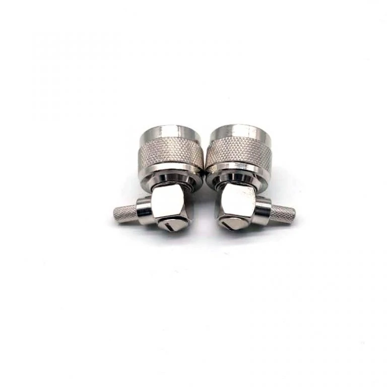 Right angle coaxial cable connector for RF applications Right angle coaxial cable connector for RF applications